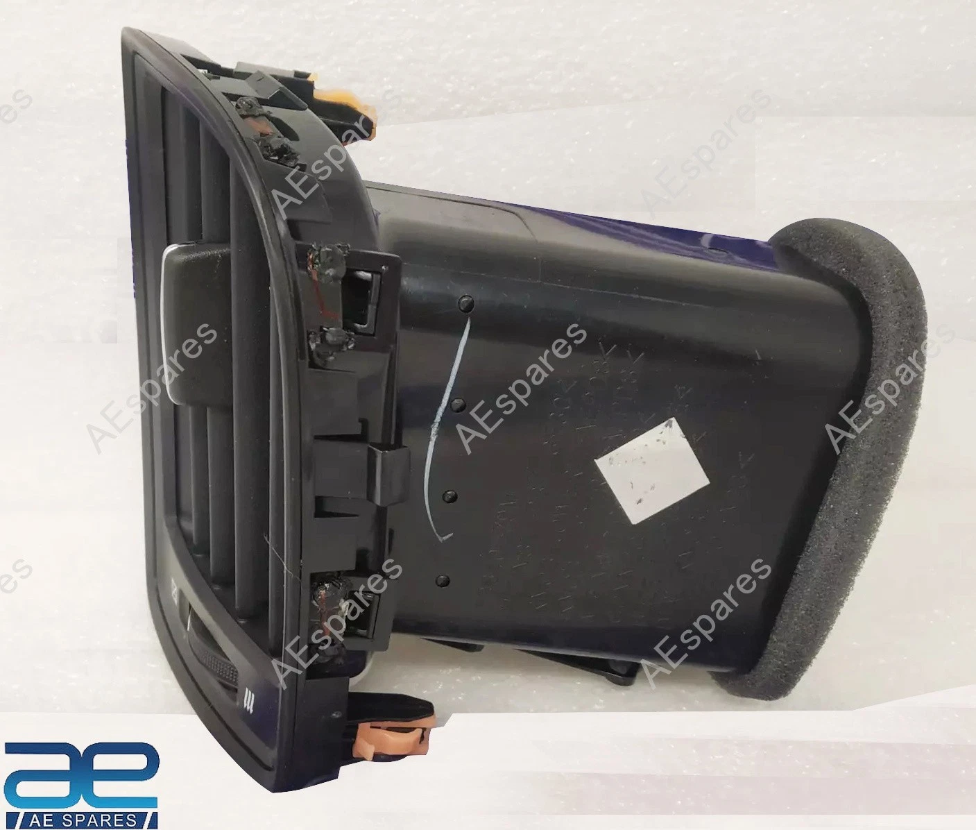 Louver, Side Air Vent LH For Suzuki Ciaz 2014-Now 73640M79M00-C48 view 3