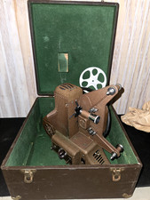 Universal Model PC-500 8mm Film Projector, Variable Speed With Accessories