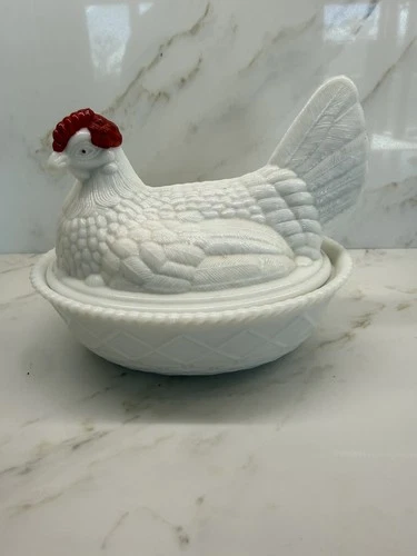 Vintage 2pc Lidded Westmoreland Milk Glass "Hen on Nest" Split Tail Candy Dish