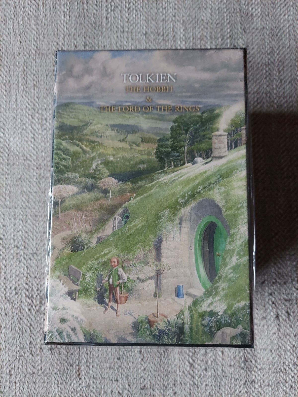 The Hobbit & the Lord of the Rings Illustrated by Alan Lee Box Set 2025 Printing thumbnail 4