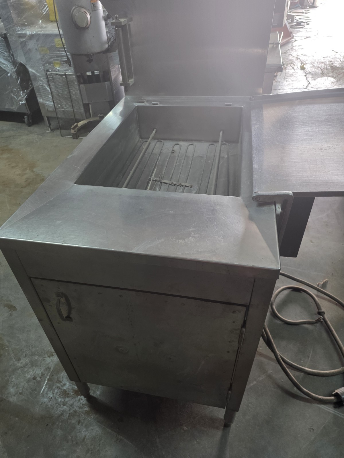 Avalon Donut Fryer 18x26 220v 3 Phase Working Condition Been Tested