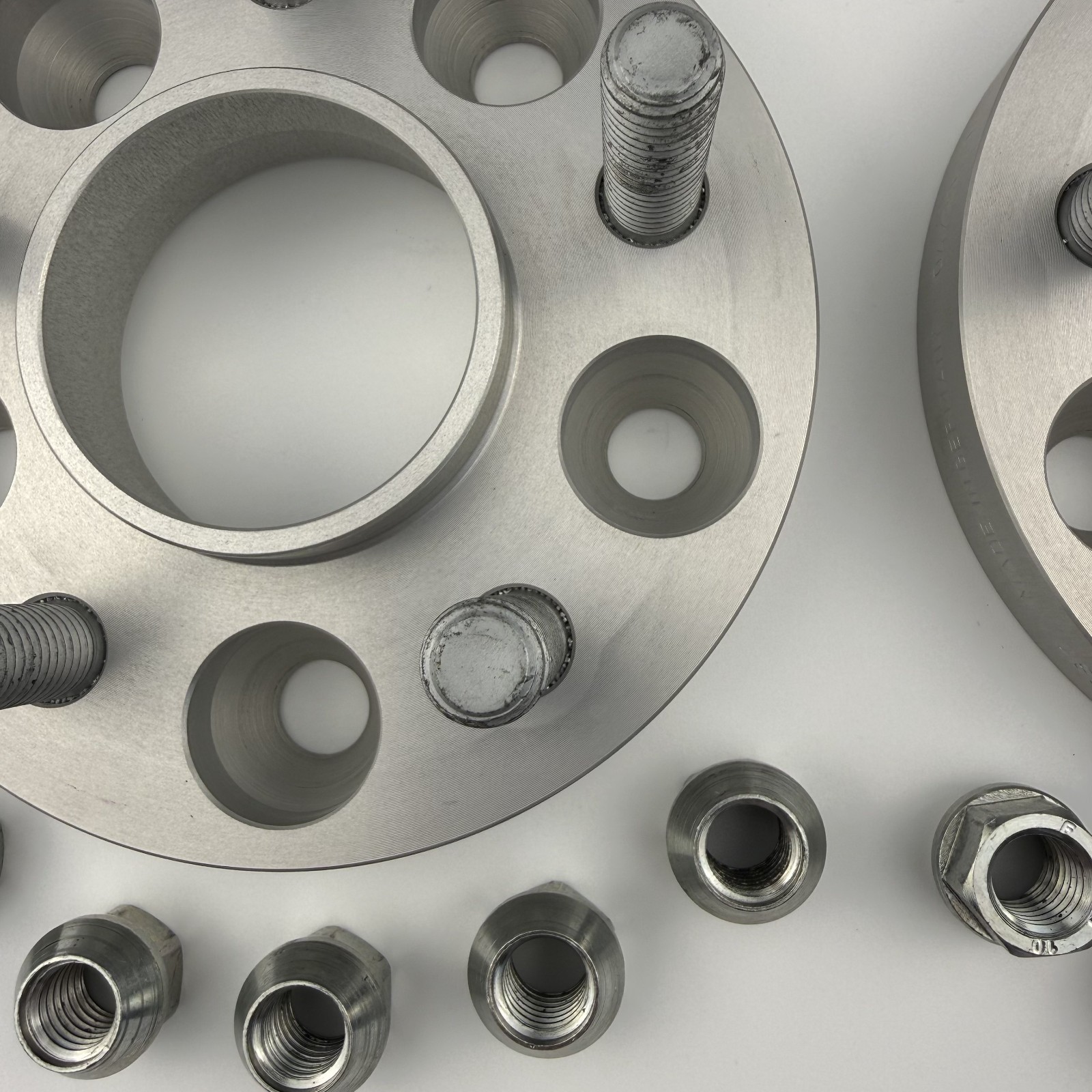 H&R 4665681 DRM Front or Rear 23 mm Wheel Spacers Kit Set for 05-16 Aston Martin