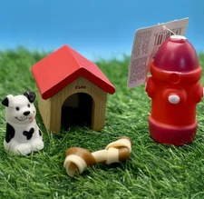 FREE SHIPPING-Adorable Fire Hydrant Squeaky Dog Toy (Brand New)