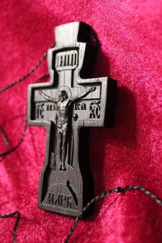 Free shipping! Wooden Carved Neck Cross Bog Oak antique wood. Orthodox. Rare - Picture 3 of 3