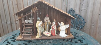 Vintage Keramik Krippe Set 10 Figuren Holz Stall Kuh Esel Lamm Weise Männer