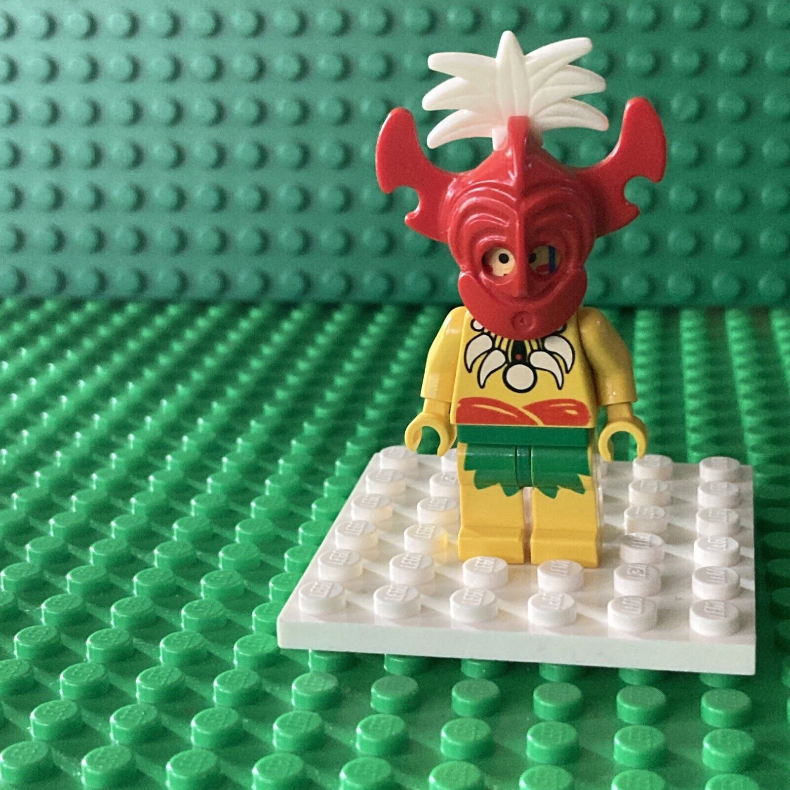 🔥Retired LEGO Minifigures- Islander King Pi068