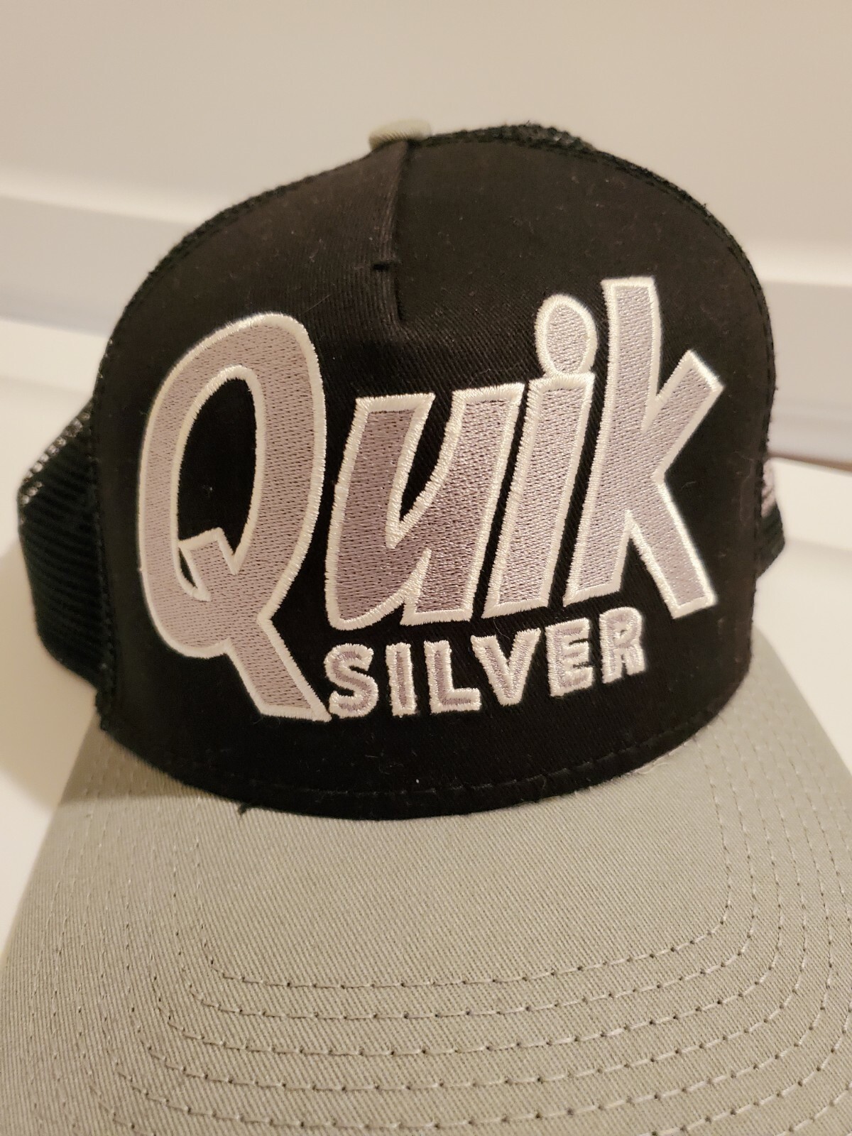 Quiksilver New Era Snapback Trucker Hat Cap Black Mens Adjustable USA