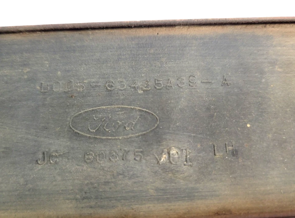 1970-1971 Ford Torino GT Cobra Deck Lid Trunk Trim Molding D0OB-63425A39 - Image 4 of 4