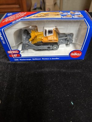 Siku 1888 - Siku 1:8 PLANIERRAUPE BULLDOZZER NIP