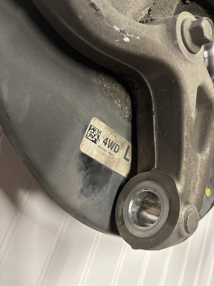 2016-2022 GMC CANYON COLORADO 4WD FRONT Left Driver Spindle Knuckle Assembly - Image 2 of 4