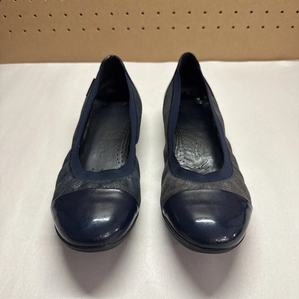 Zapatos planos de ballet Mephisto para mujer 8,5 Elettra azul marino charol puntera cómoda Foto 2 de 4