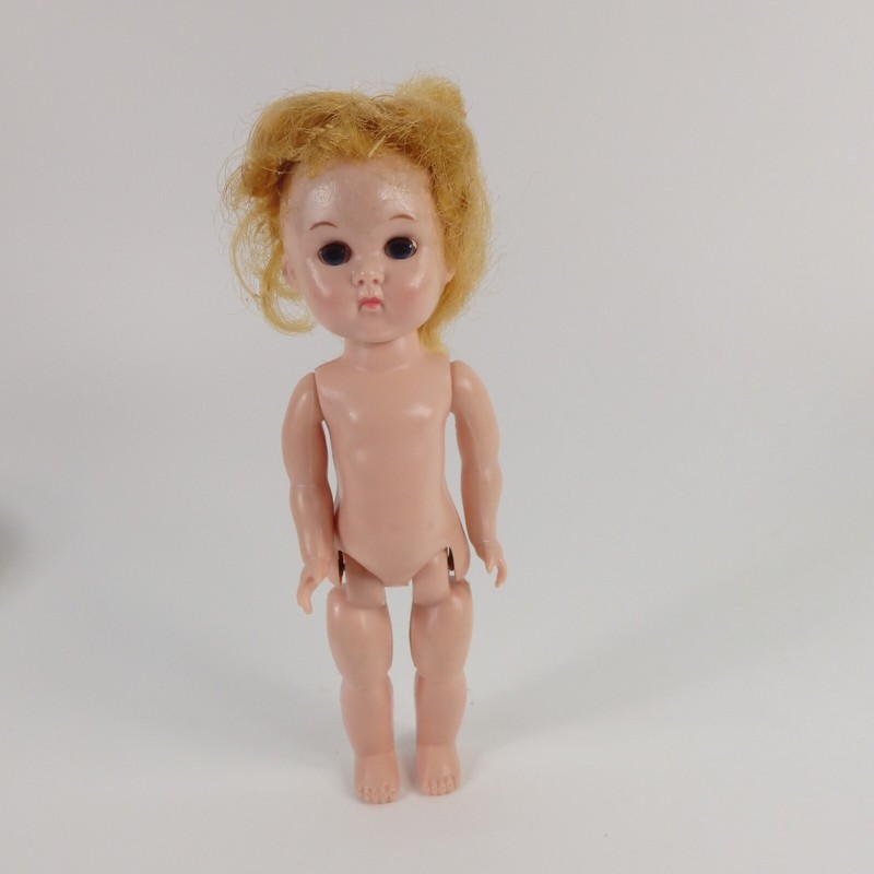 Vintage 8" Vogue Ginny Bent Knee Walker Doll