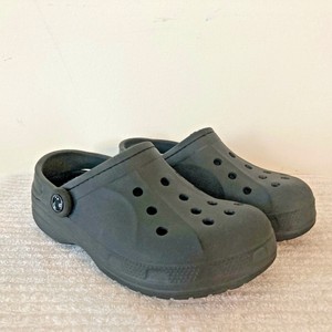 crocs black fuzzy