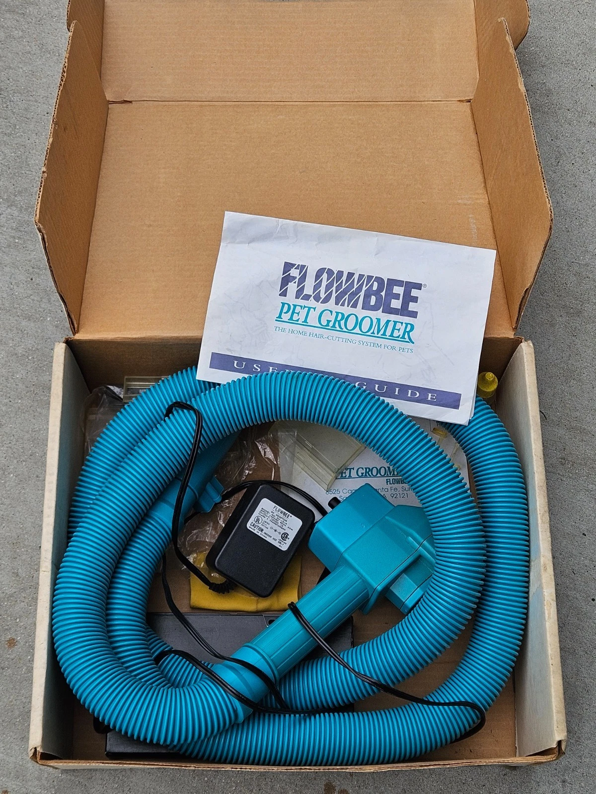 Flowbee Pet Groomer Electric Vacuum Haircutting System W/Box READ