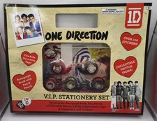 2013 One Direction 1D VIP Stationary Set Harry Liam Louis Niall Zayn SEALED NEW
