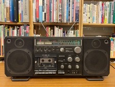 SANYO MR-X900 Radio Cassette Player Vintage Portable Boombox shipped by DHL