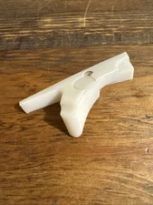 NEW OEM STIHL CHIP GUARD DEFLECTOR (NLA-OBSOLETE) 1118-656-1500 028 038 AV