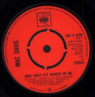 Mac Davis - Baby Don't Get Hooked On Me - Used Vinyl Record 7 - G8100z