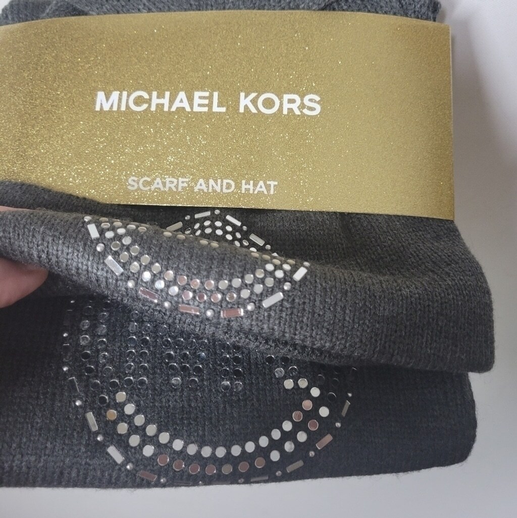 NEW! MICHAEL KORS Embellished Bling Hat & Scarf 2pc. Gift  display picture 2