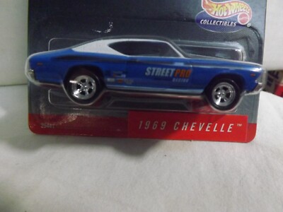 1999 Hotwheels 13th Annual Collector's Convention 1969 Chevelle 1