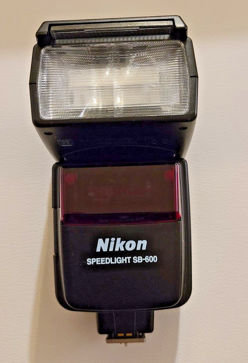 Nikon SB-600 SB 600 Speedlight I D-TTL Flash WORKS for D90 D750