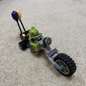 LEGO 75823 Angry Bird Movie Bird Island Egg Heist Building Toy Set Incomplete