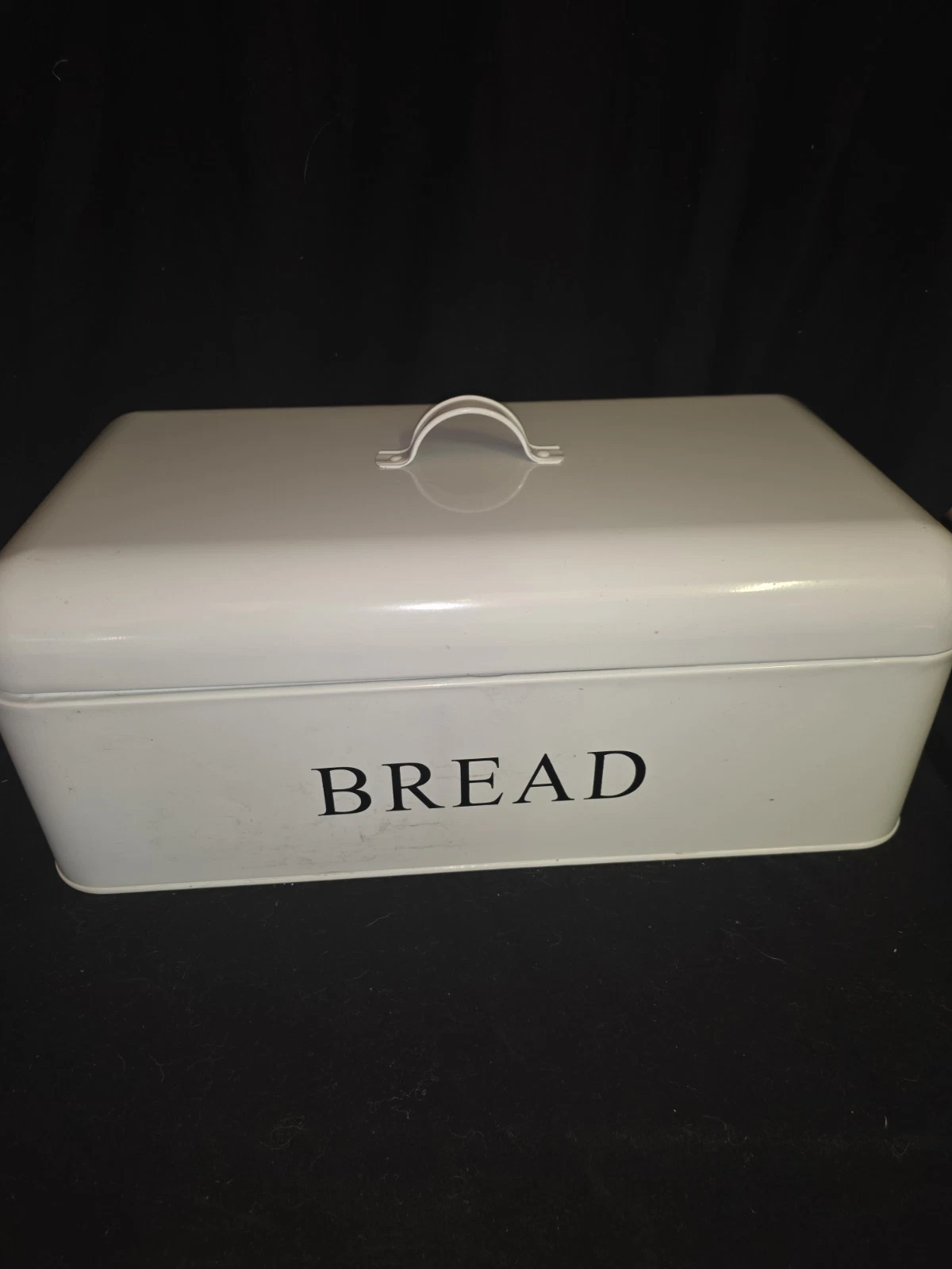 Farmhouse looking White Metal Bread Box Retro Kitchen With 4 Cannisters
Opens in a new window or tab