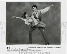 Press Photo Figure Skaters Isabelle Brasseur & Lloyd Eisler - srp20408