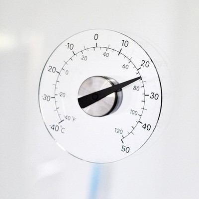 Fenster-Wettermonitor mit einfacher Montage für den Außenbereich geeignet