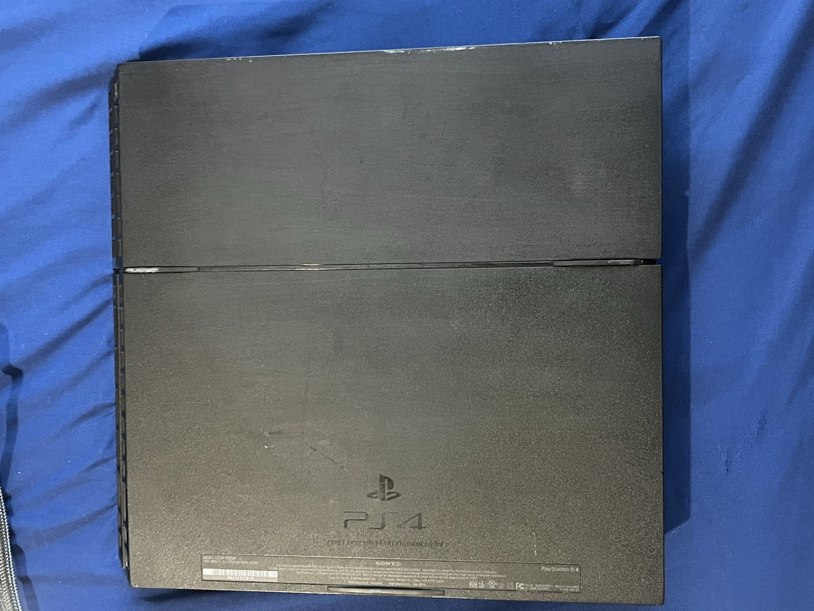 Sony PlayStation 4 PS4 500GB Black Console w/ Camo Controller + The Last of Us
