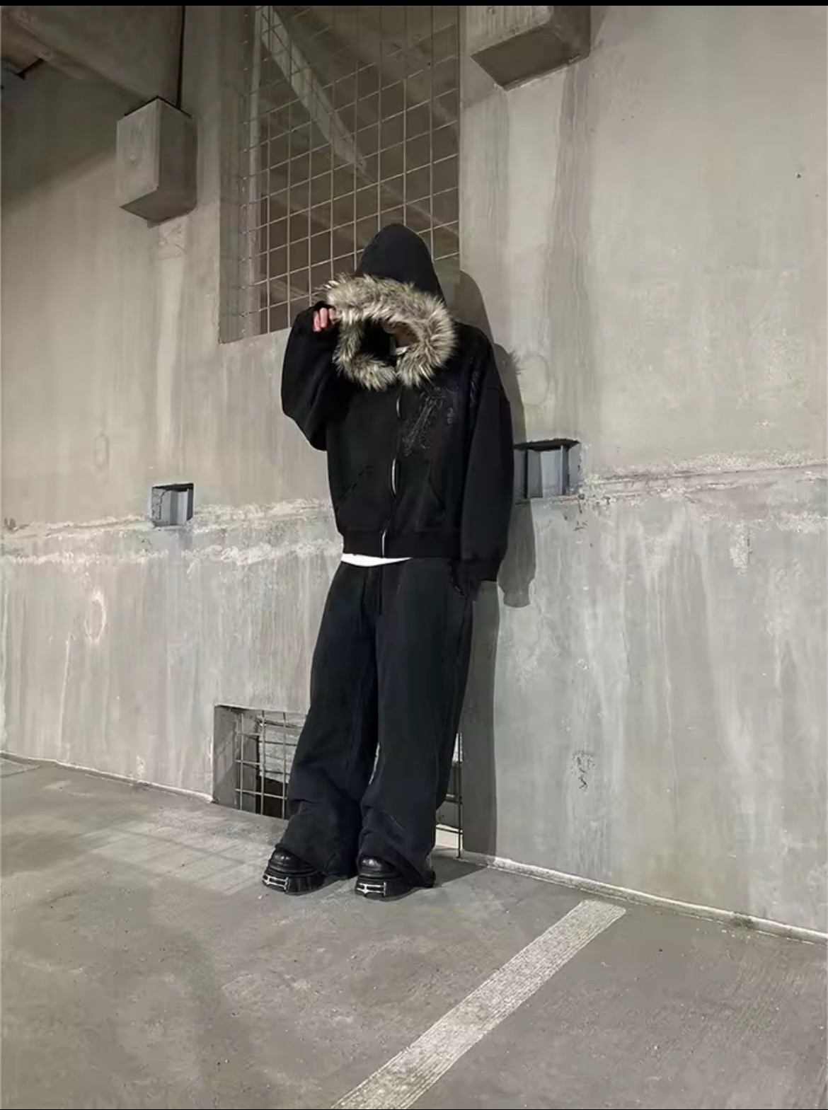 Black Y2K Fur Hood Zip Hoodie &ndash; Thick, Oversized Streetwear