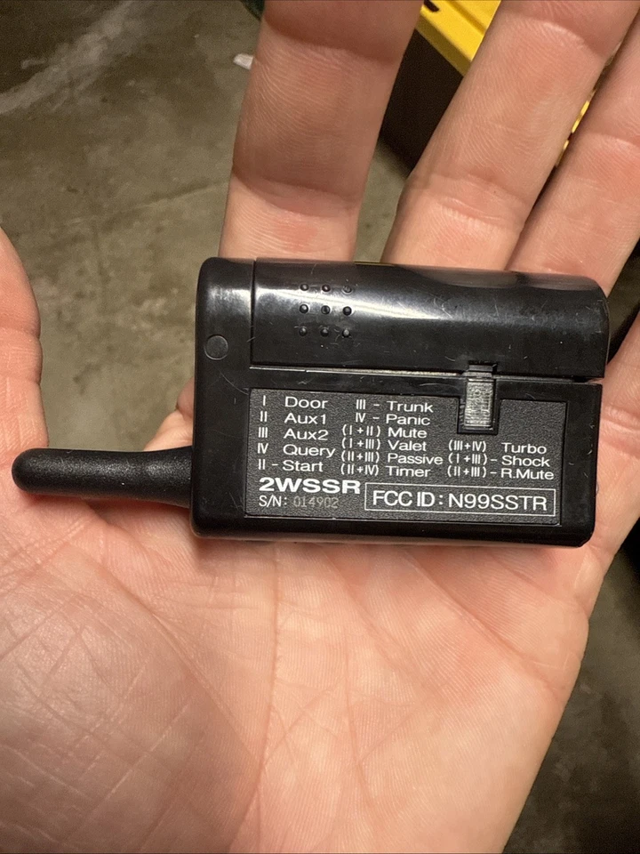 COMPUSTAR 4-BUTTON 2-WAY LCD REMOTE START ALARM TRANSMITTER  2WSSR- TESTED - Image 3 of 4