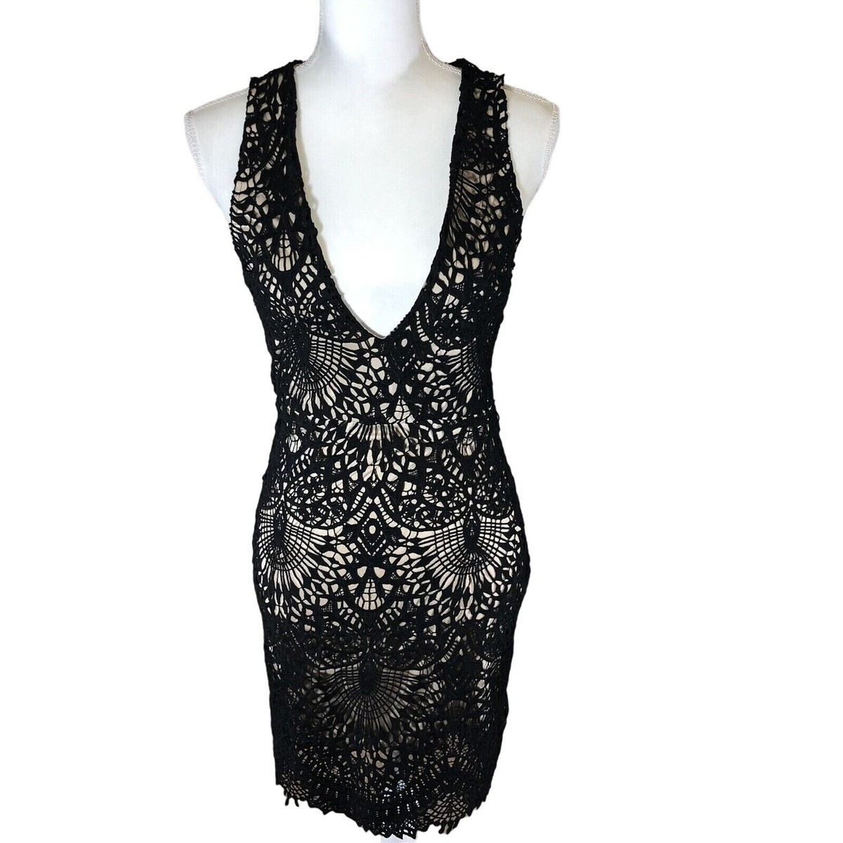 solid mock neck cut out dress Cutout Sleeveless Hand wash cold 13.01.2024 70s Dress / Light Size:13 1/2 REG