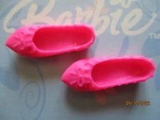 BARBIE DOLL / PAIR OF SHOES: BOOTS, PUMPS ....... (832)