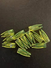1 DZ MARCO ORIGINAL 11/32" GLUE ON TRANS FLO GREEN SNAP NOCK ARROW NOCKS