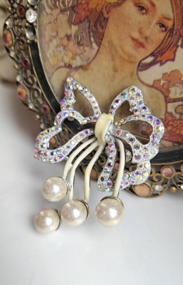 Vintage Brosche Schleife mit Aurora Borealis°.