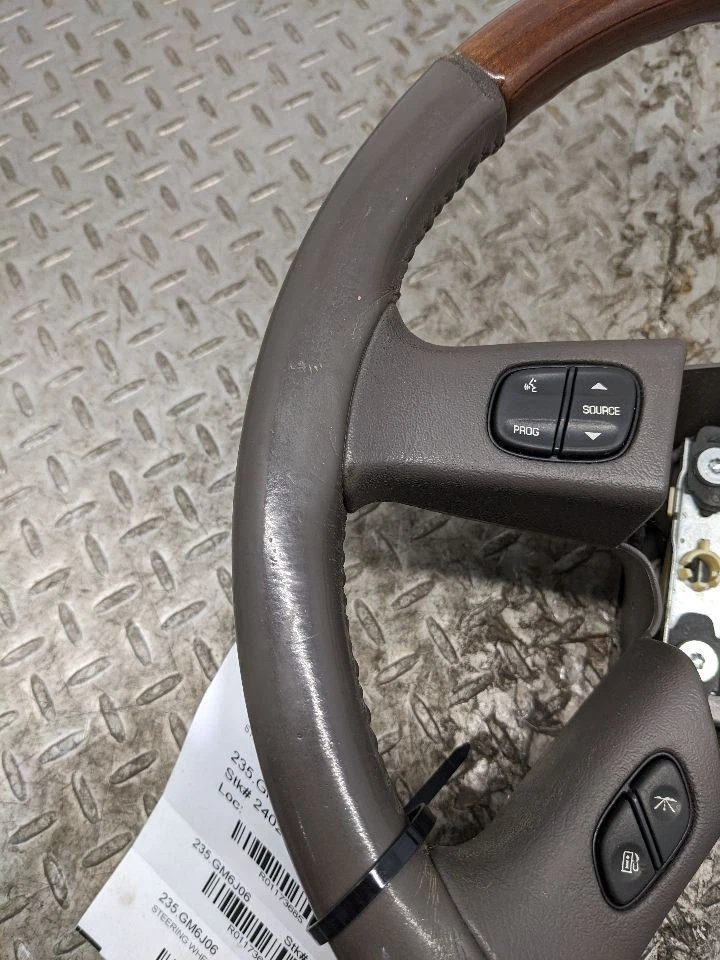 03-06 Silverado Sierra Tahoe Woodgrain Leather Steering Wheel Radio Func 1173685 - Image 4 of 4