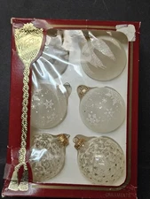 Rauch Victoria Collection 6 Glass Christmas Ornaments 2.5" Clear White Glitter