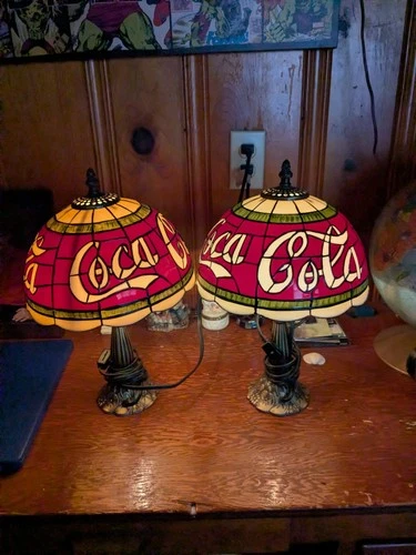Vintage 15" Coca Cola Tiffany Style Plastic Stained Glass  Shade Table Lamp Set.