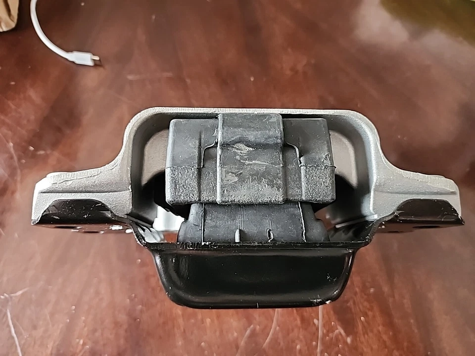 Soporte de motor Beck Arnley 104-1918 para Volkswagen Golf Jetta Rabbit 05-14 Foto 2 de 4