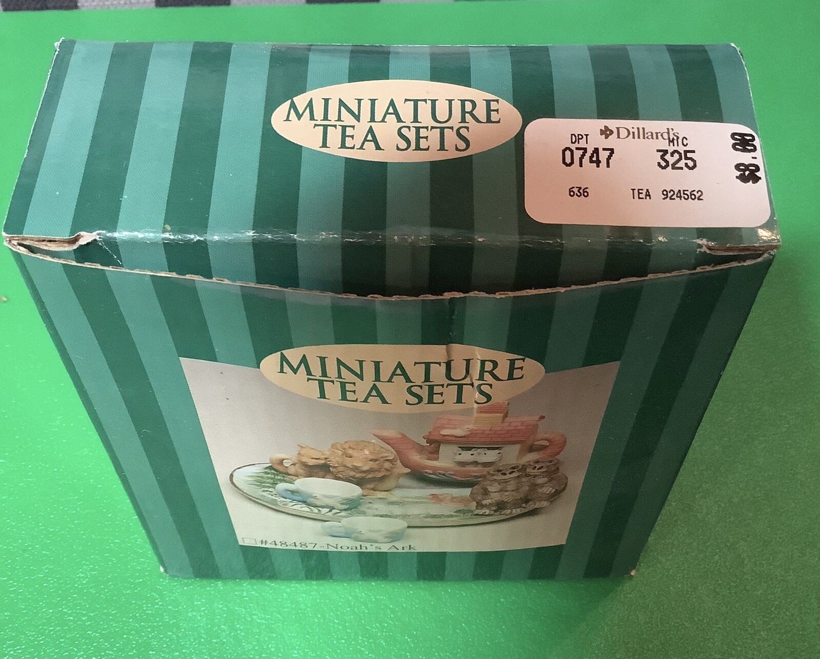 Miniature Tea set “Beary Christmas” NIB Vintage C & F Enterprises 1995 