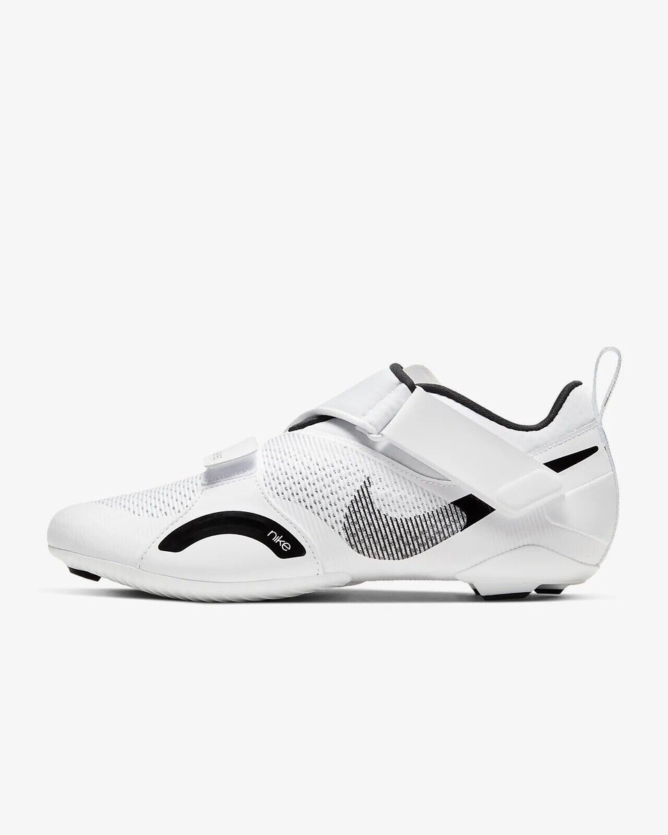NIKE スニーカー Amazon | [ナイキ] エア マックス エクシー W AIR MAX EXCEE