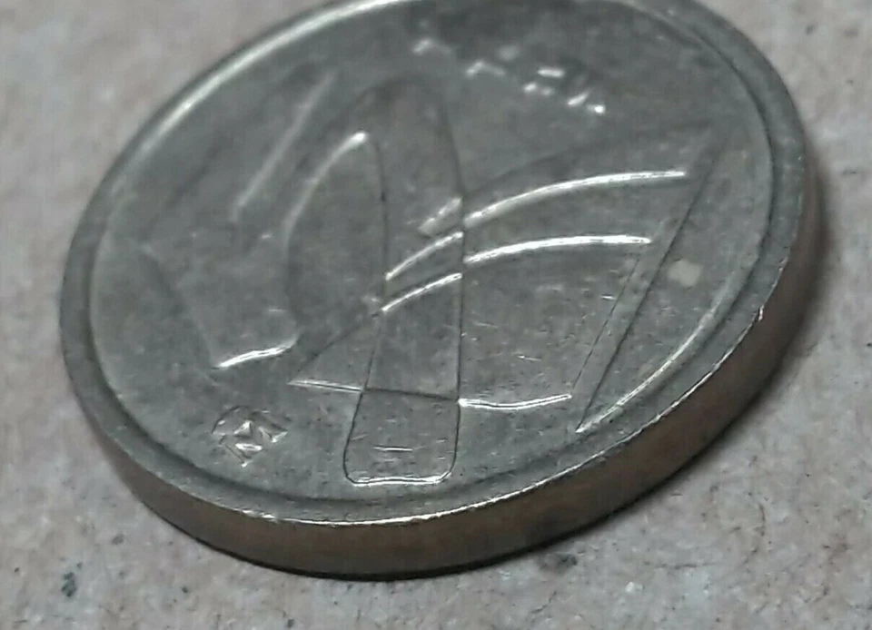 SPAIN  1990 5 Pesetas Foreign Coin  #A17 - Image 3 of 4