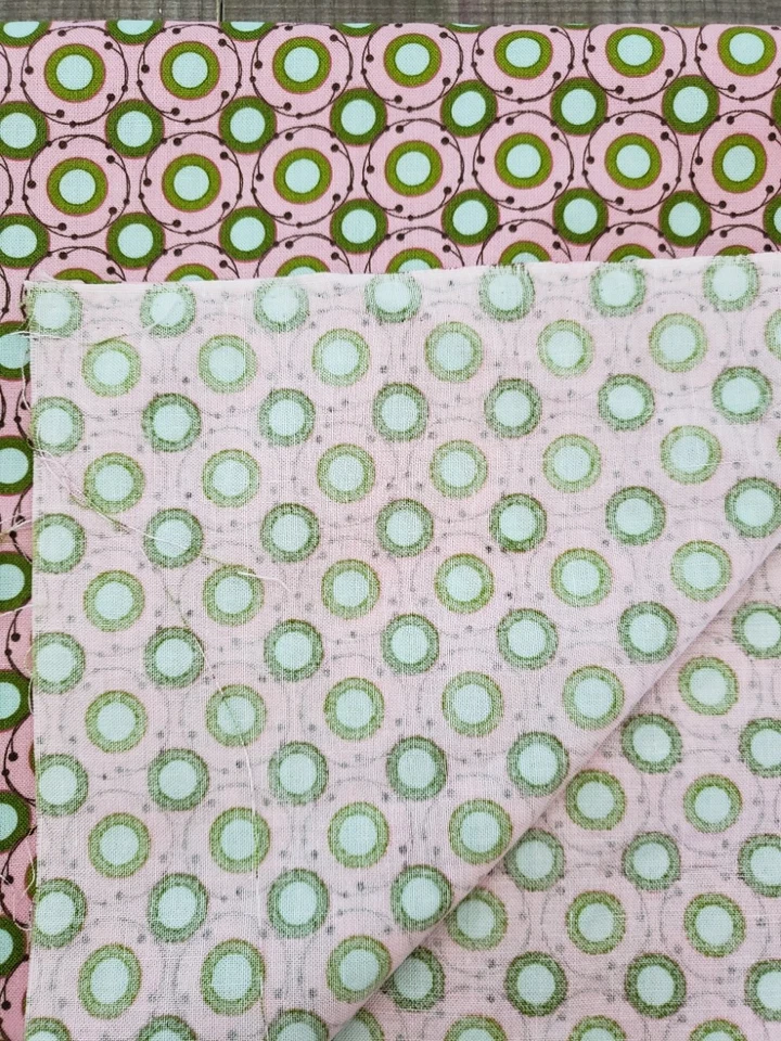  Tela 100% Algodón Rosa con Lunares Verdes 22 x 42" Foto 3 de 3