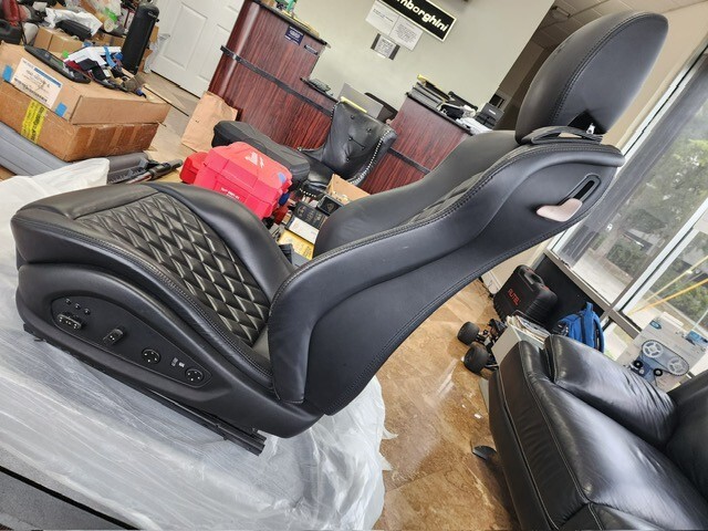 2012 Ferrari Calfornia D/L seat for sale. lumbar suport repaired/working
