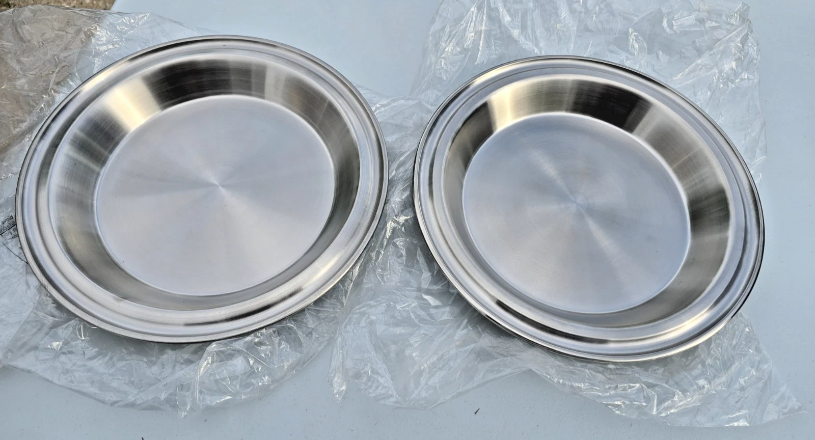 BRAND NEW! 2 SALADMASTER 9" Stainless Steel Heavy Duty Pie Plates No Drip Edge
Opens in a new window
