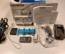 Olympus 3.2MP Stylus 300 Digital Camera, Charger  Battery, 2 Memory Cards WORKS
