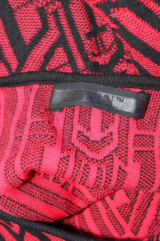 Camiseta sin mangas asimétrica con estampado geométrico RVN para mujer roja negra talla pequeña Foto 4 de 4