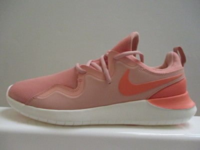 nike tessen ladies trainers