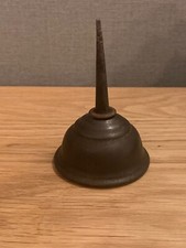 Ancienne petite burette d'huile pour usage ou décoration atelier garage